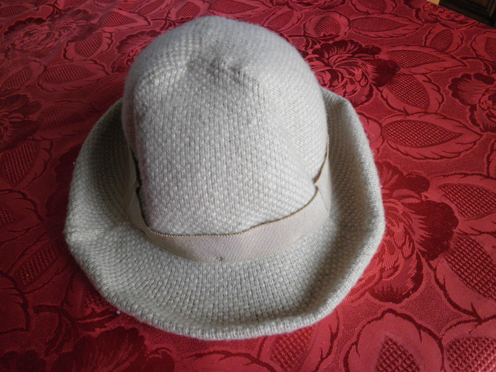 chapeau femme 5 Guer (56)