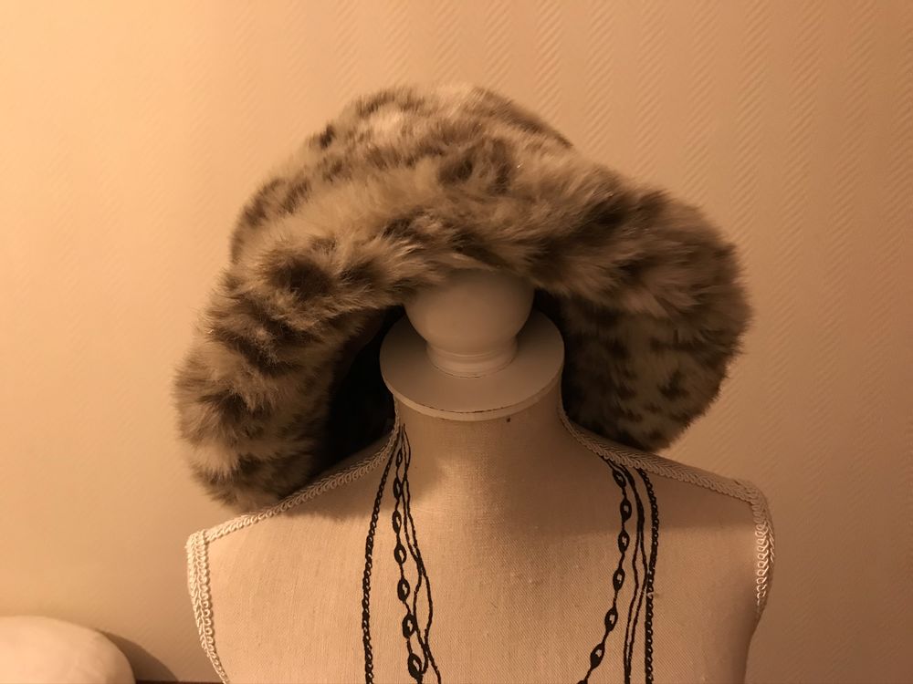 chapeau fourrure synthetique femme 20 Saint-Genis-Laval (69)