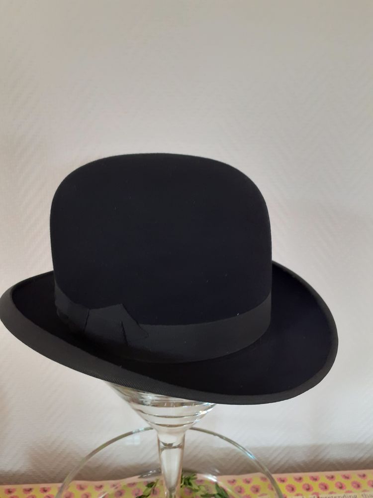 chapeau melon d'�poque 52 Montlu�on (03)