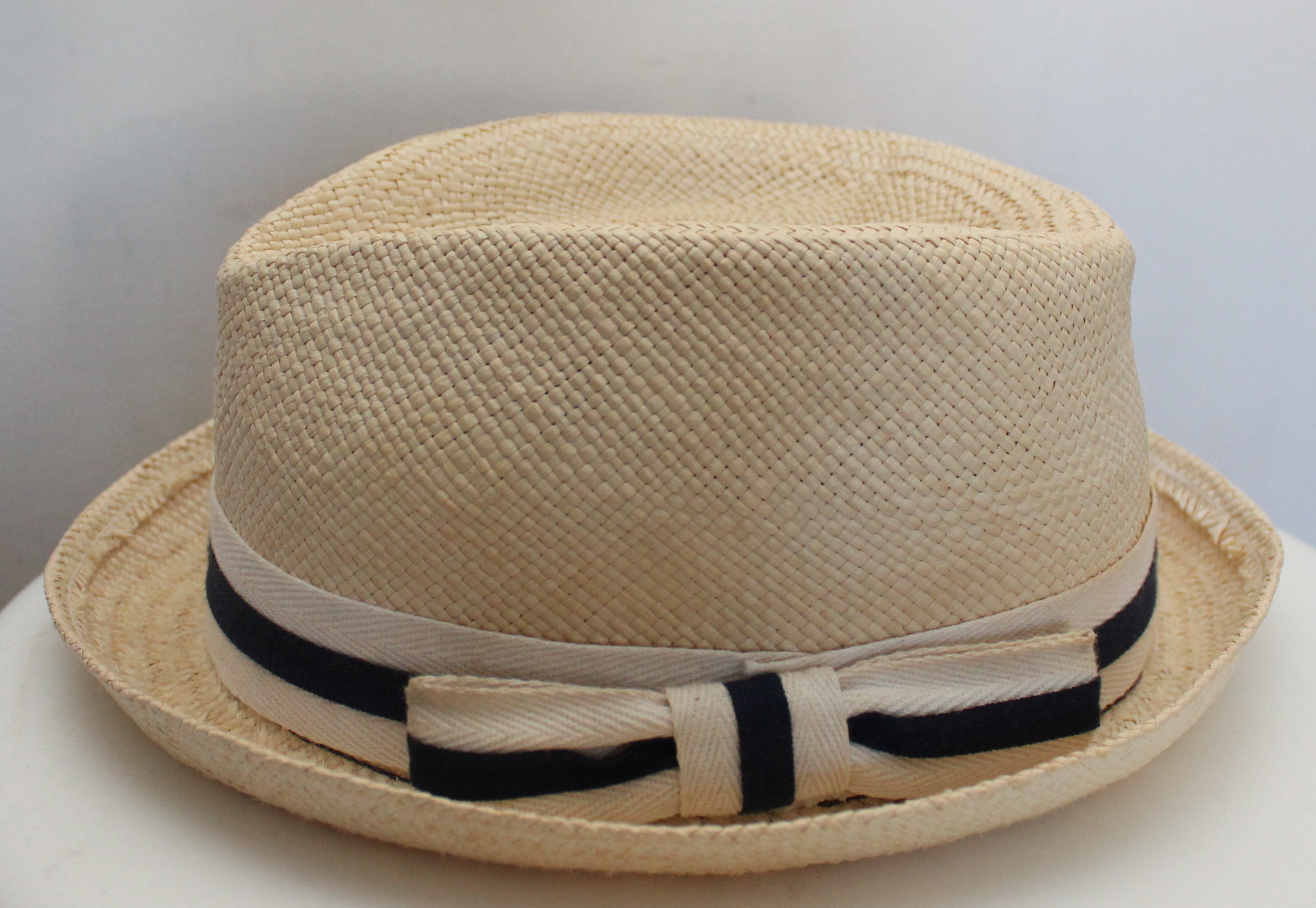 Chapeau de paille blanc ANTHONY PETO T.M 80 Issy-les-Moulineaux (92)