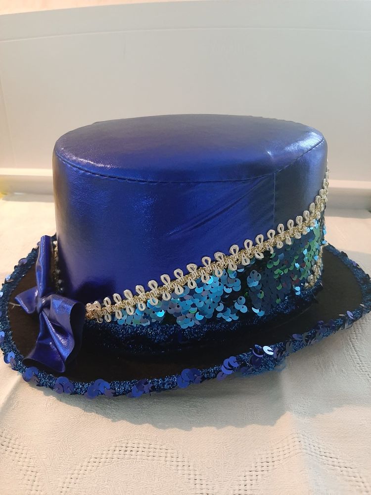 CHAPEAU A PAILLETES /CARNAVAL 15 Perpignan (66)