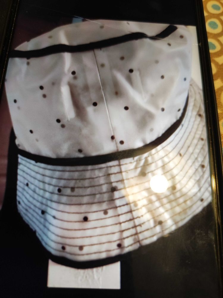 Chapeau de pluie transparent en polyur�thane Georges Rech. taille unique. 55 Verneuil-sur-Seine (78)