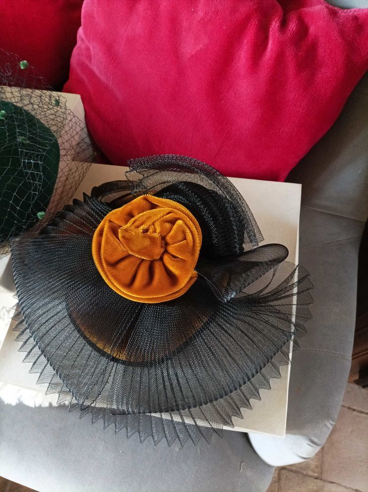 chapeaux d�guisement mariage uniques originaux vintages 80 Aunay-sous-Auneau (28)