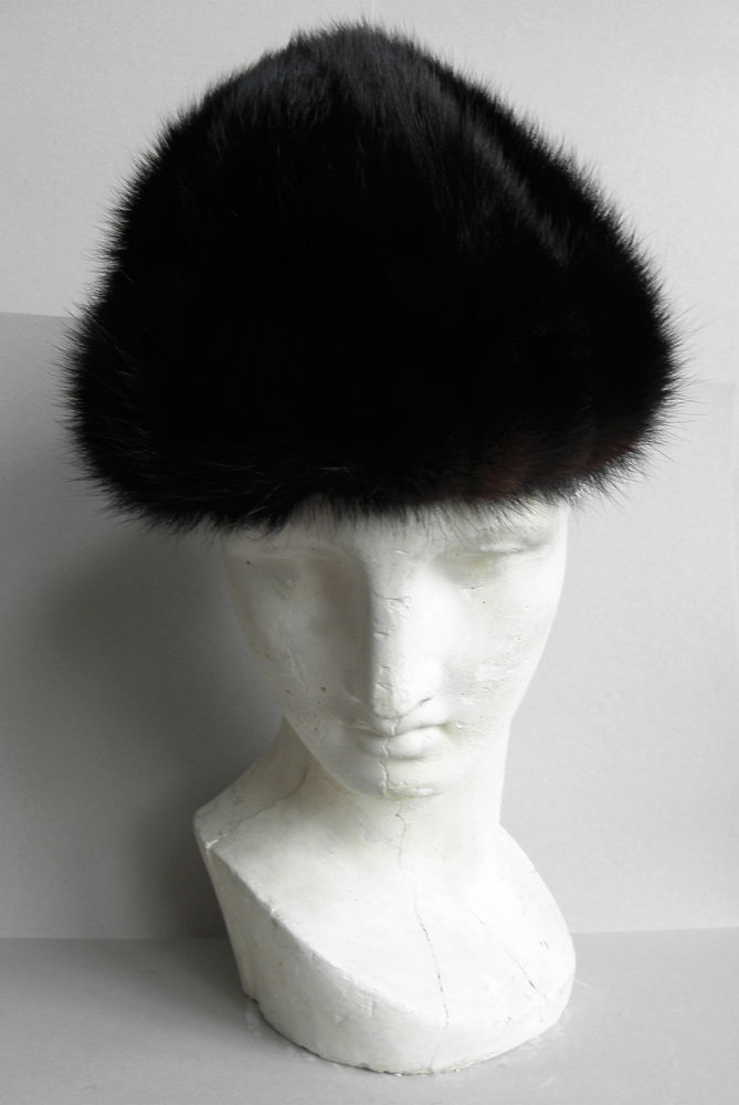 Chapeaux en fourrure v�ritable
25 Paris 13 (75)