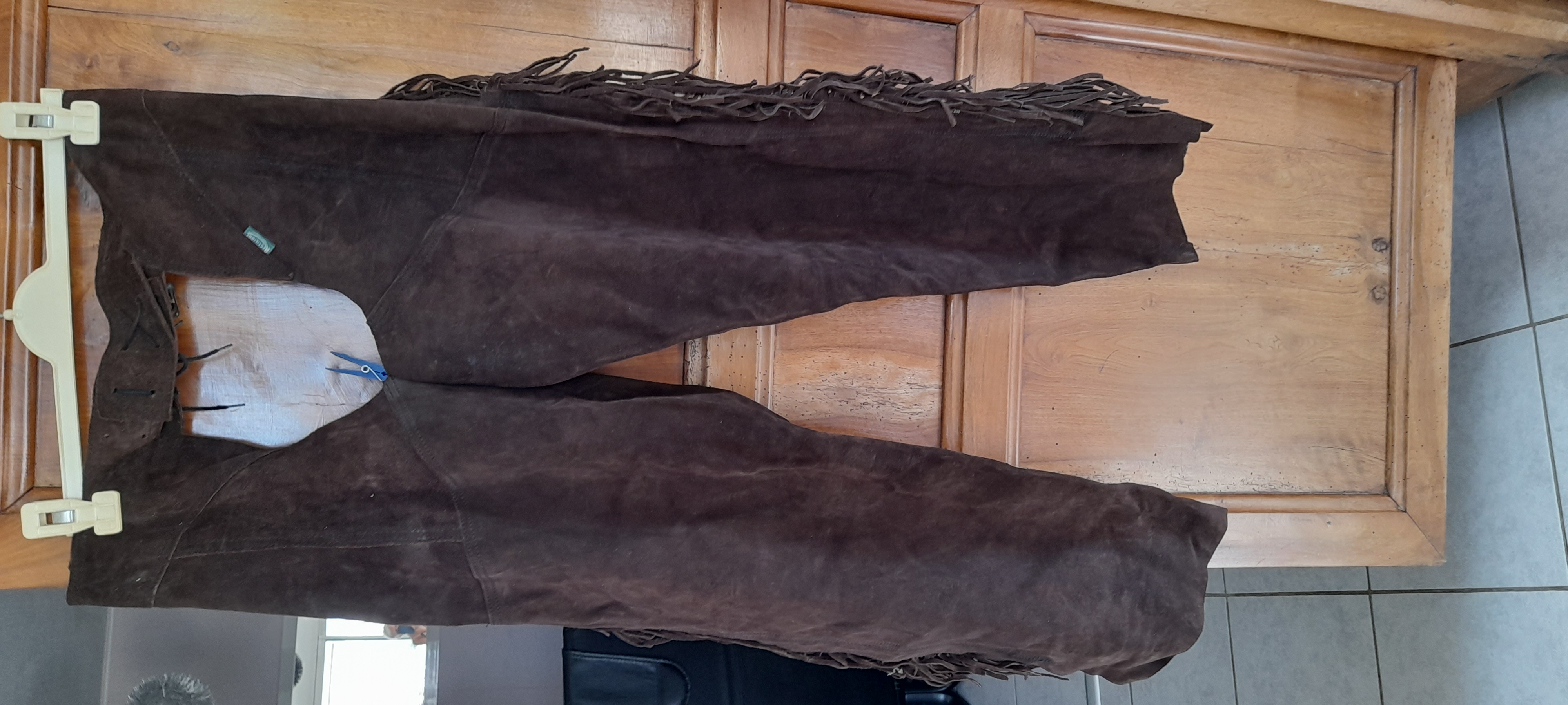 CHAPS WESTERN A FRANGES 90 Sorgues (84)