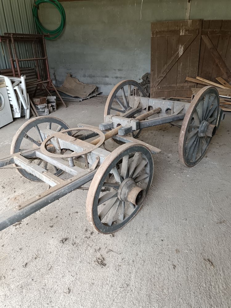 Char ancien 4 roues pour 1 cheval 250 Saint-Gervais-les-Bains (74)