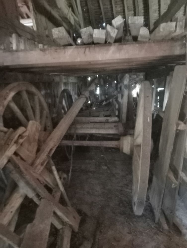 Charette ou tombereau 0 Saint-M�dard-de-Mussidan (24)