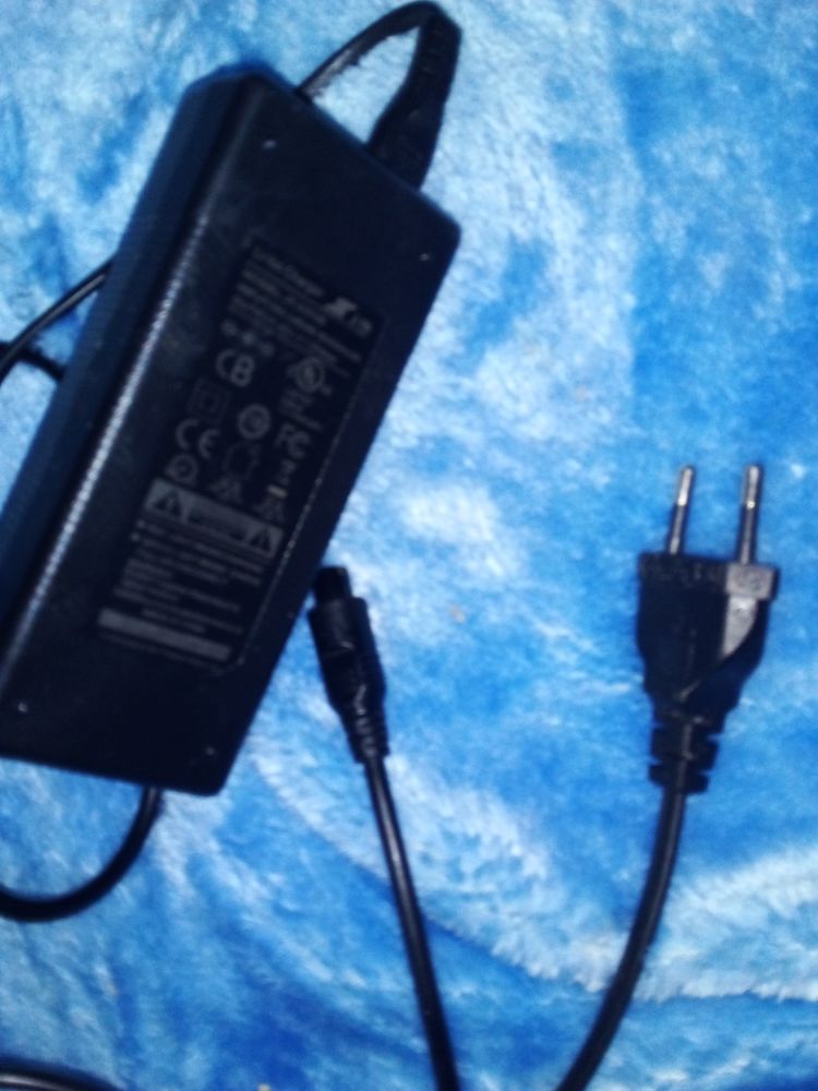 Chargeur hoverboard 50 Saint-Denis (97)