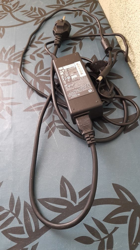 chargeur d'ordinateur hp 30 N�mes (30)