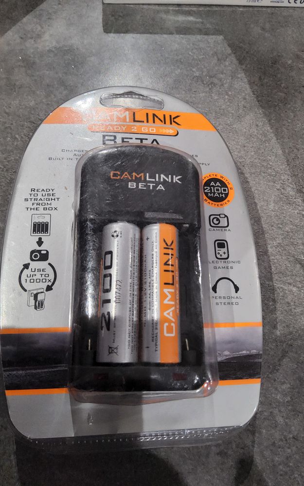 Chargeur de pile 10 Notre-Dame-de-Cenilly (50)