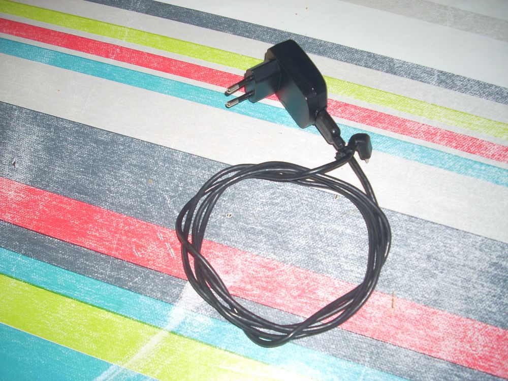 chargeur secteur Y6 2019 noir 5 Herblay (95)