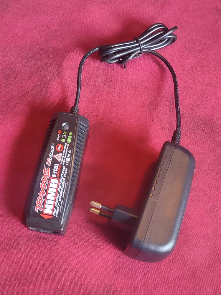 Chargeur traxxas 2969G pour 220V NI-MH 6V-8,4V 25 Avermes (03)