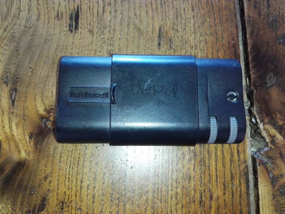 CHARGEUR UNIVERSEL HAHNEL 10 Le Havre (76)