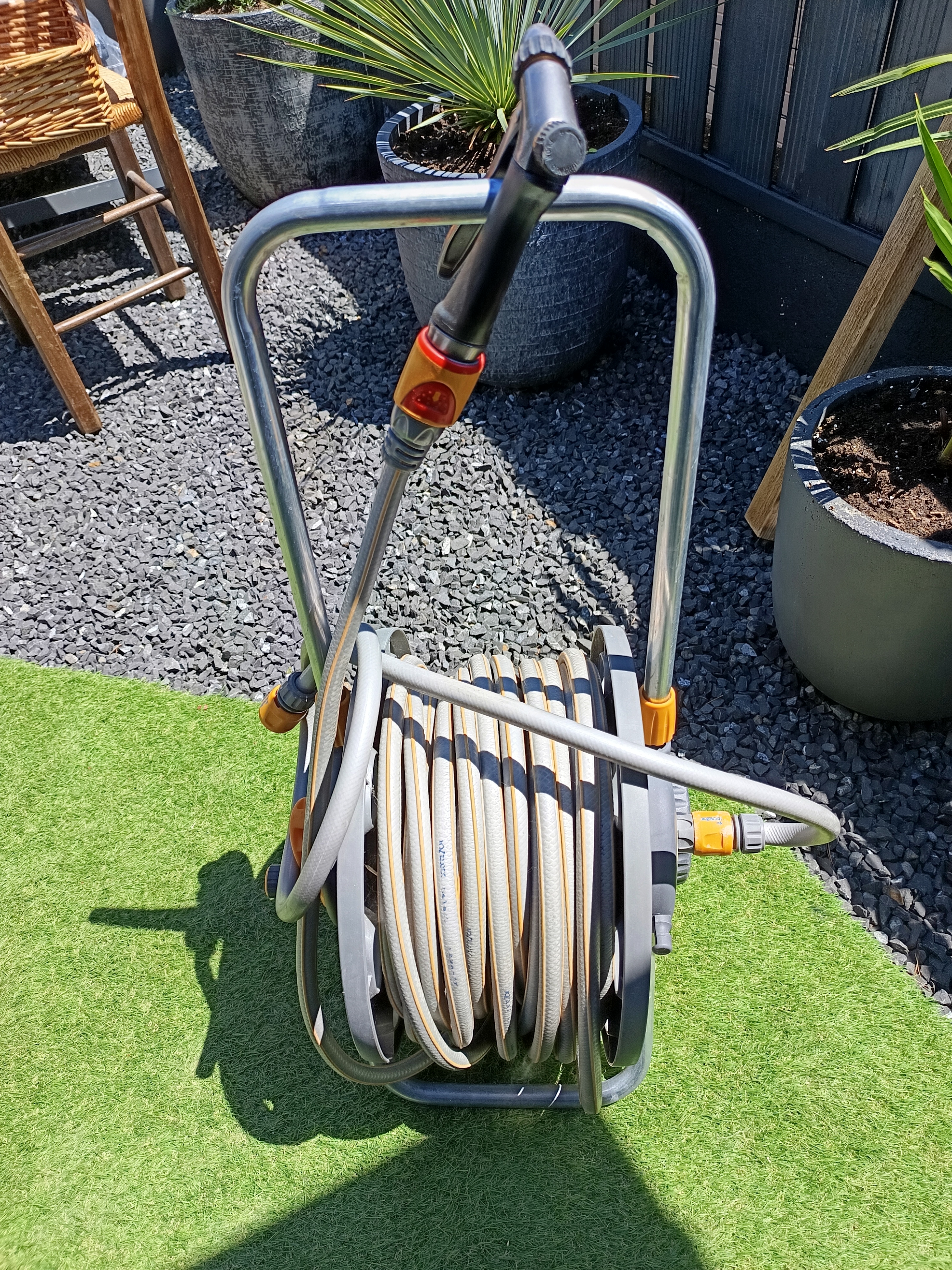 Chariot d�vidoir avec tuyau 25 Ceyz�riat (01)