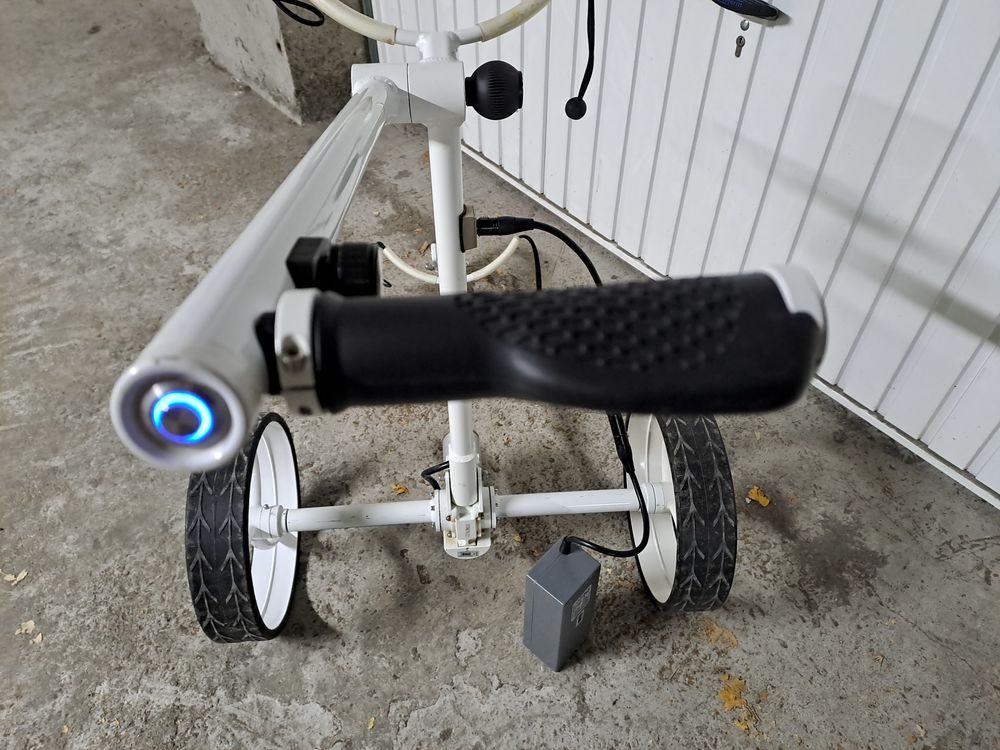 Chariot �lectrique de golf TOUR MADE 420 Grenoble (38)