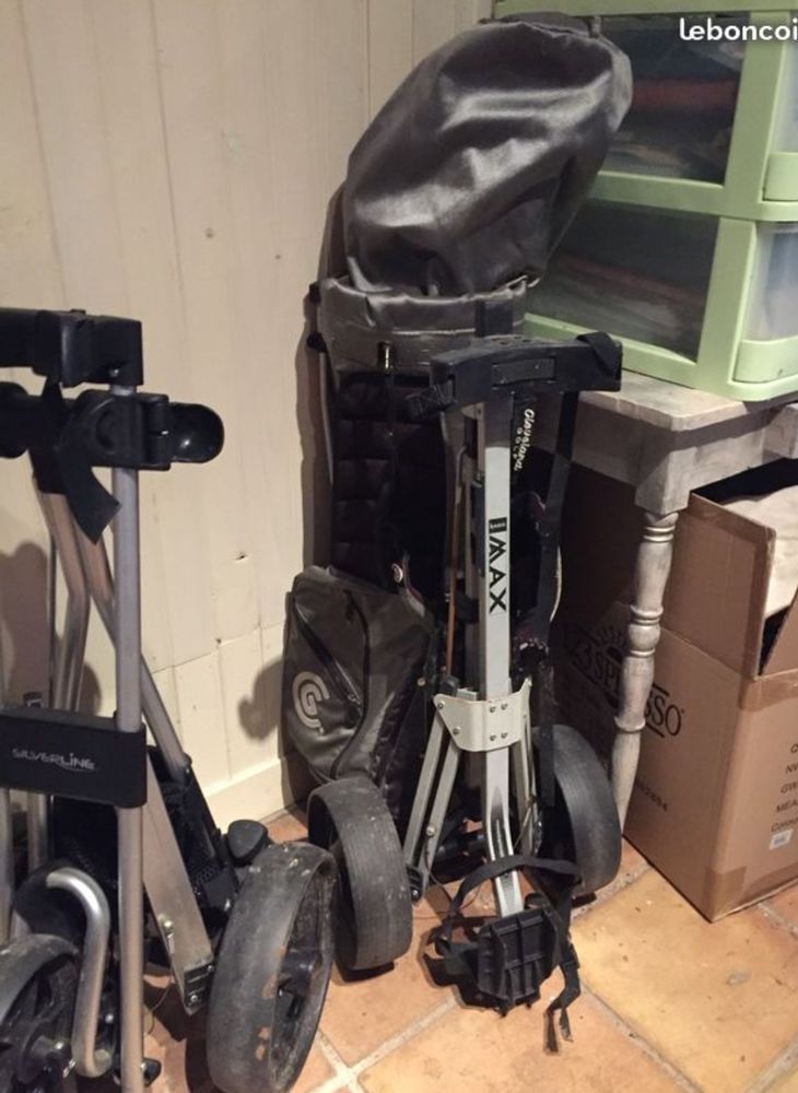 CHARIOT DE GOLF 35 Roquefort-les-Pins (06)