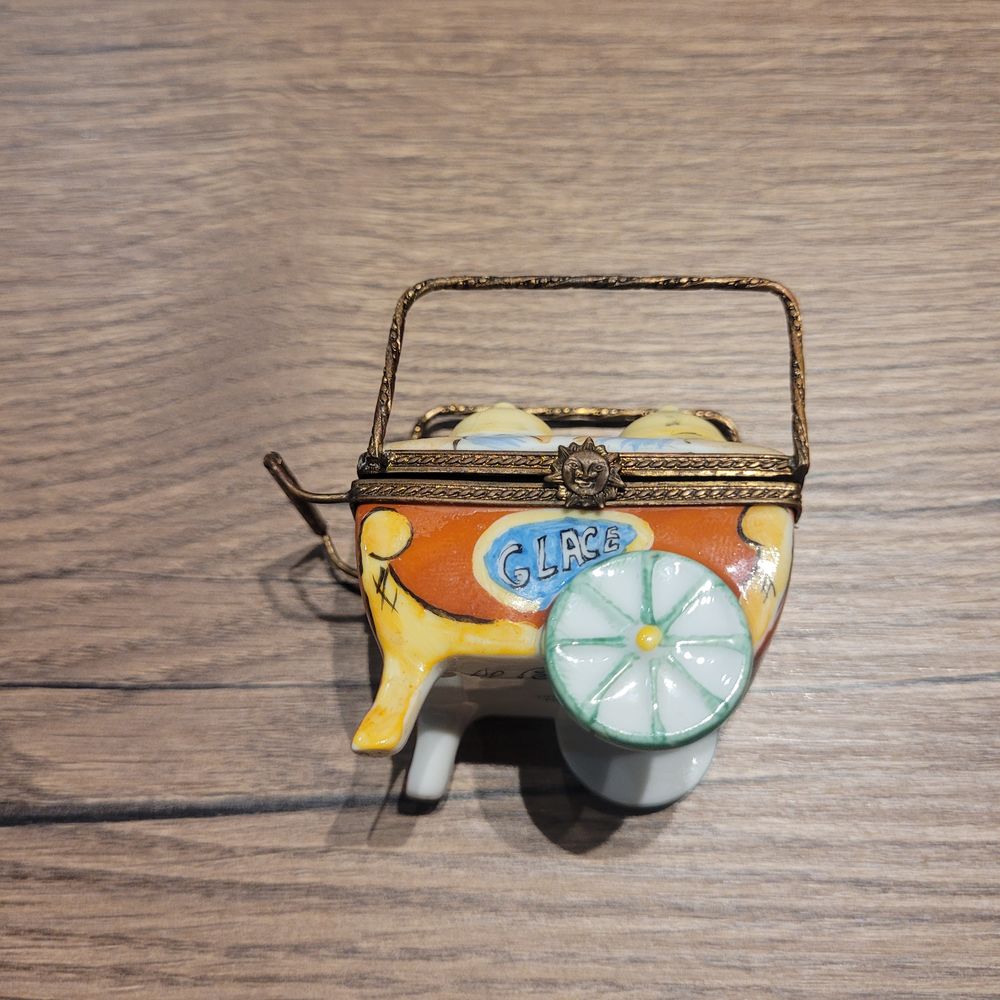 CHARIOT PORCELAINE LIMOGES 90 Royan (17)