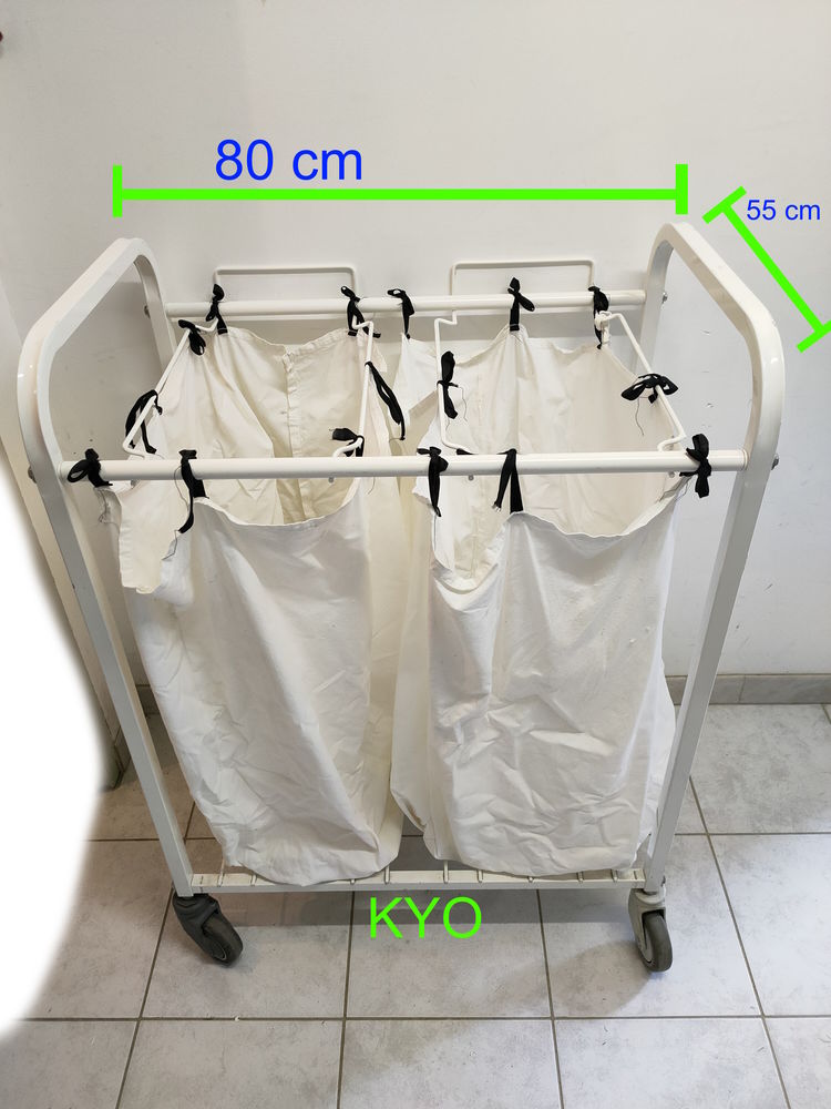 Chariot porte sac linge sale blanc rectangulaire roulettes 39 Foncine-le-Haut (39)