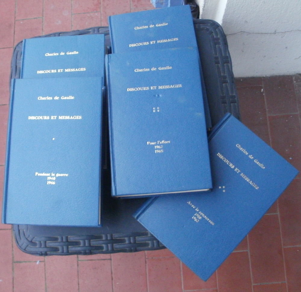 Charles de GAULLE - Discours et messages en 5 volumes 35 Montauban (82)