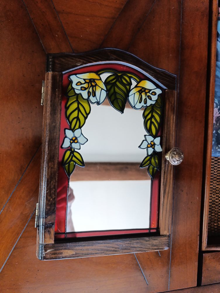 Charmante armoire portecl�s murale fa�ade miroir 21 Volx (04)