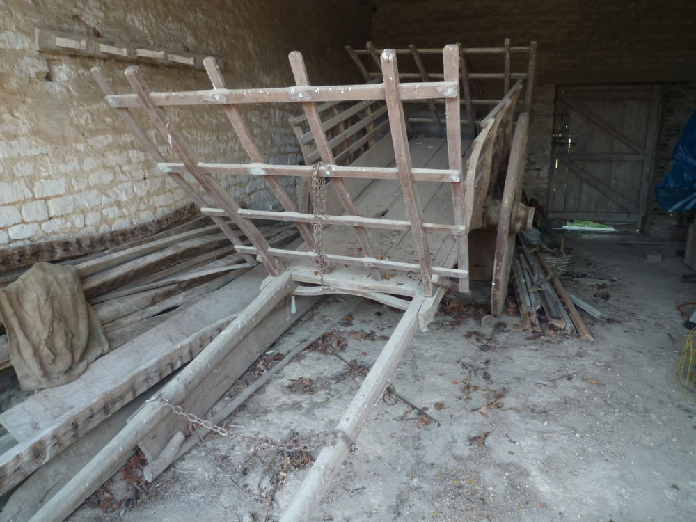 Charrette agricole ann�es 1950 0 Aillant-sur-Tholon (89)