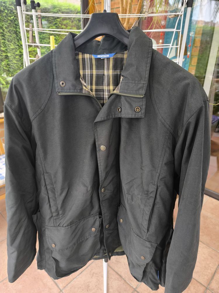 CHASSE  &  RANDONNES   
4  vestes  +  7  pantalons 120 Bray-Dunes (59)