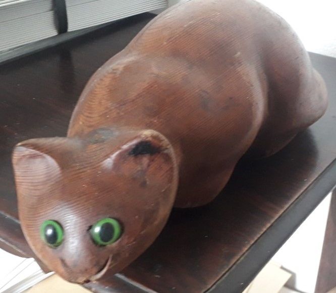 Chat en Bois (Longueur : 30 cm / Largeur : 15 cm / Ht: 12 cm 15 Saint-Nom-la-Bret�che (78)