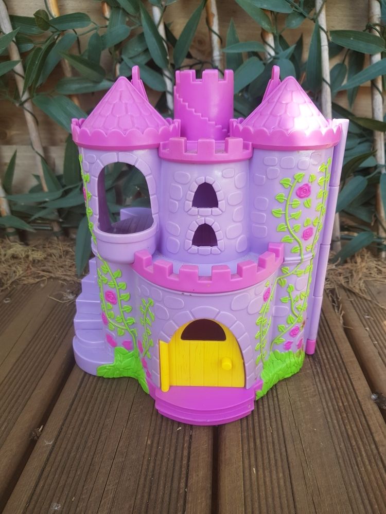 Ch�teau de conte de f�es Dora Let'S Go Adventure Vintage 35 La Seyne-sur-Mer (83)