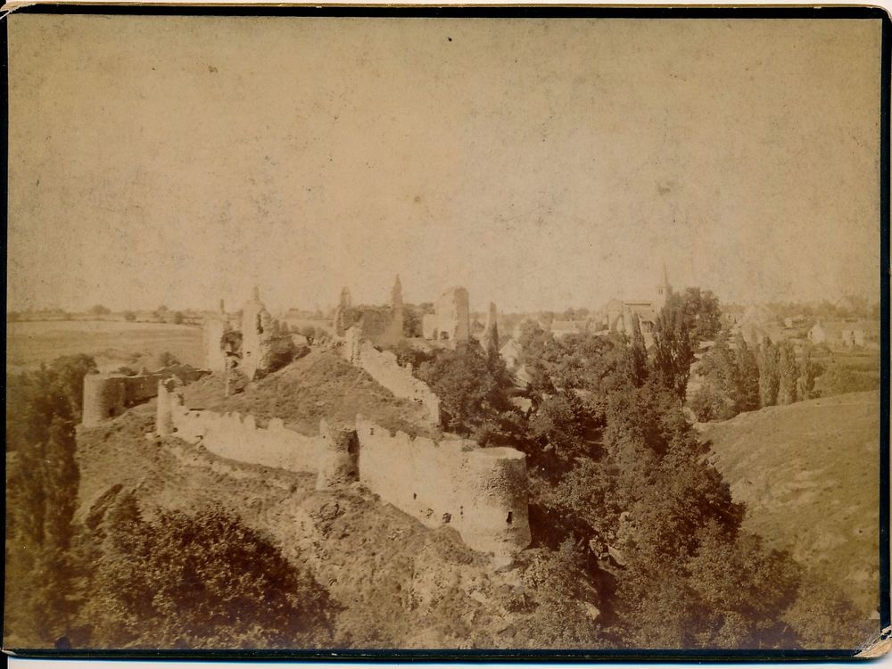 Le Ch�teau de Murat Villefranche d'Allier Photographie 1880 35 Loches (37)