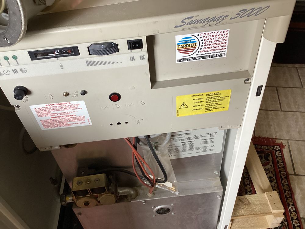 Chaudi�re � gaz avec vase d expansion 500 Valu�jols (15)