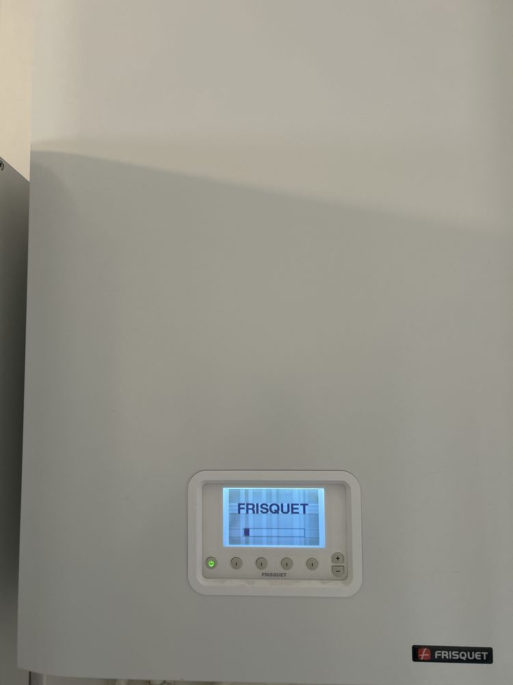 Chaudi�re FRISQUET � condensation ultra Luxe vantouse gaz 9500 Metz (57)