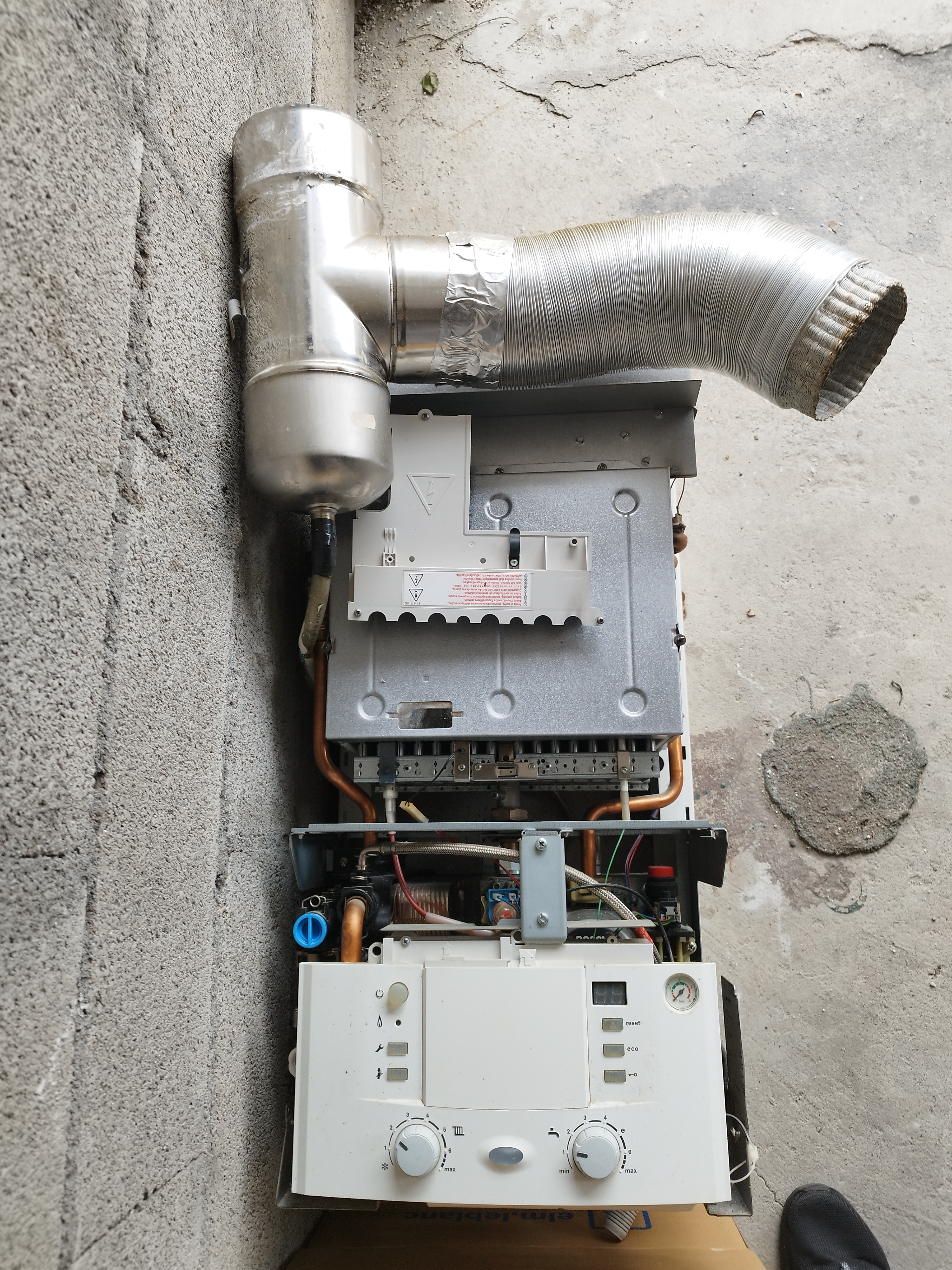 Chaudi�re elm Leblanc 300 Roche-la-Moli�re (42)