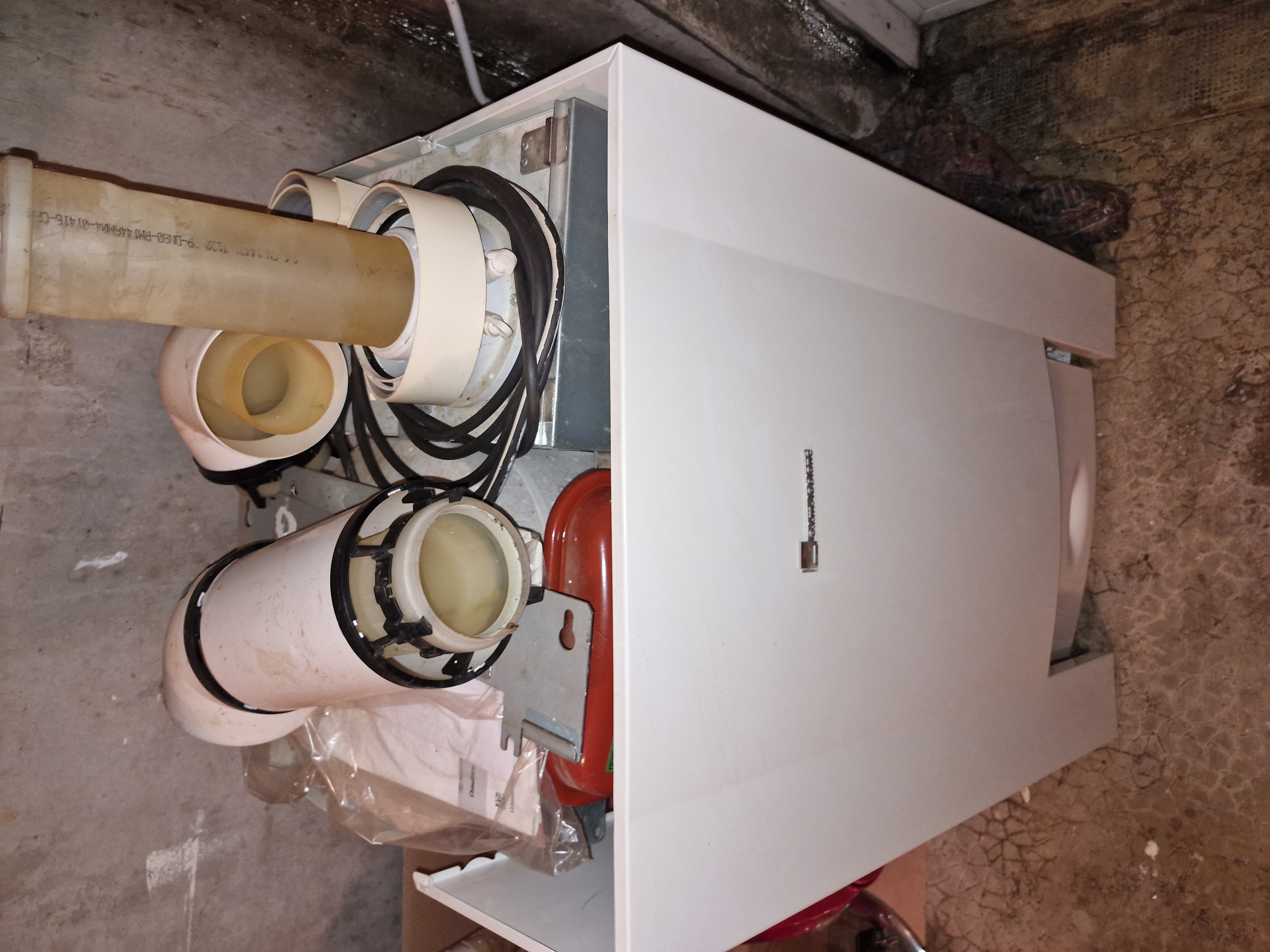 Chaudi�re marque e.l.m.leblanc 700 Baugy (18)