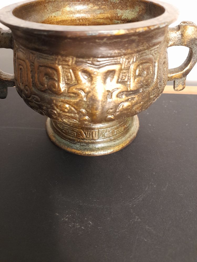 Chaudron antique en bronze chinois  0 Parnac (36)