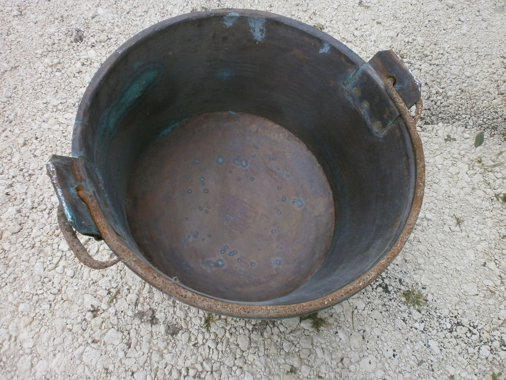 Chaudron en cuivre TBE 110 Saint-Thomas-de-Conac (17)