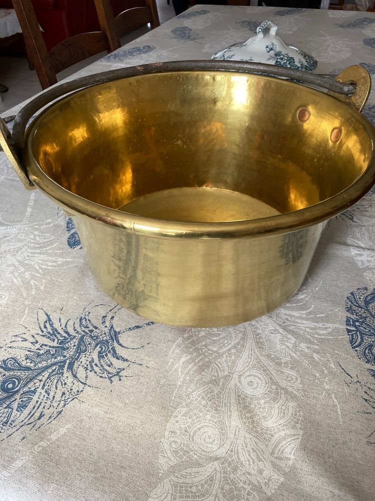 Chaudron en laiton tr�s ancien + 150 ans grandes dimensions 150 Romorantin-Lanthenay (41)