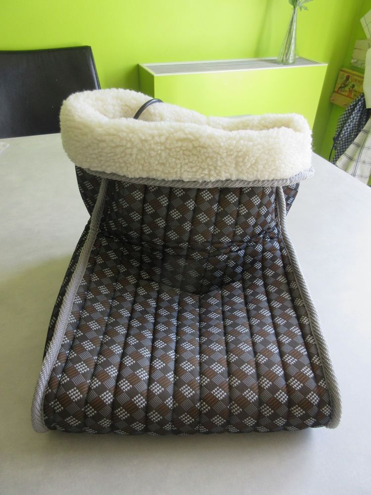 CHAUFFE PIEDS 10 Jury (57)