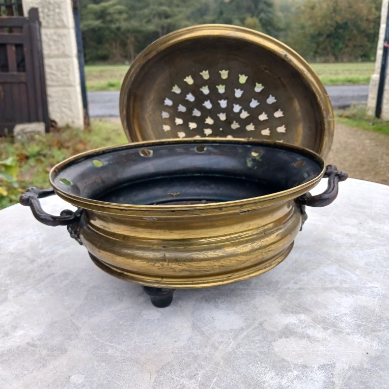 chauffe-plat laiton 25 Vendeuvre-du-Poitou (86)