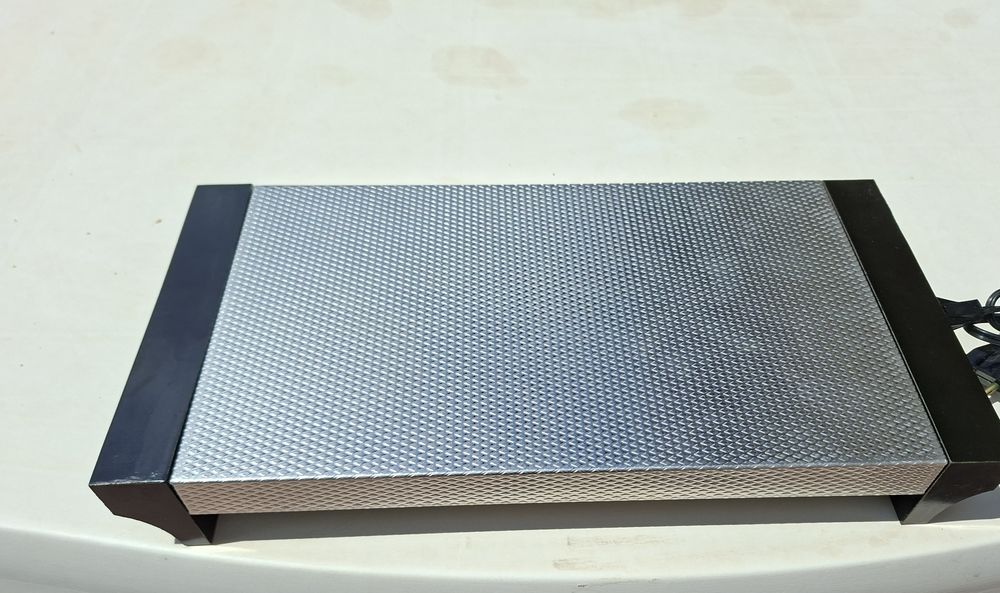 CHAUFFE PLAT 300 WATTS 25 Jarrie (38)