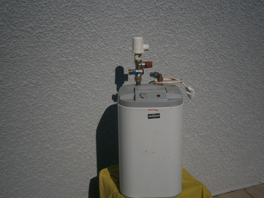 CHAUFFEAU SOUS EVIER 15 LITRES 50 Lourdes (65)