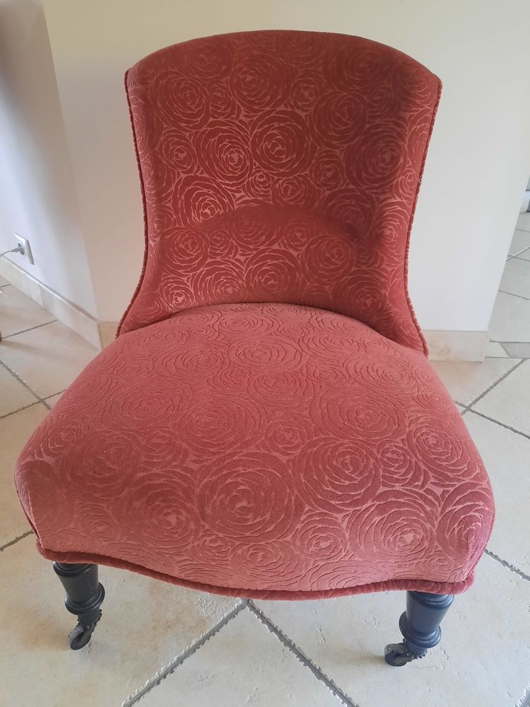 Chauffeuse � bosse Napol�on III 
490 Salles (33)