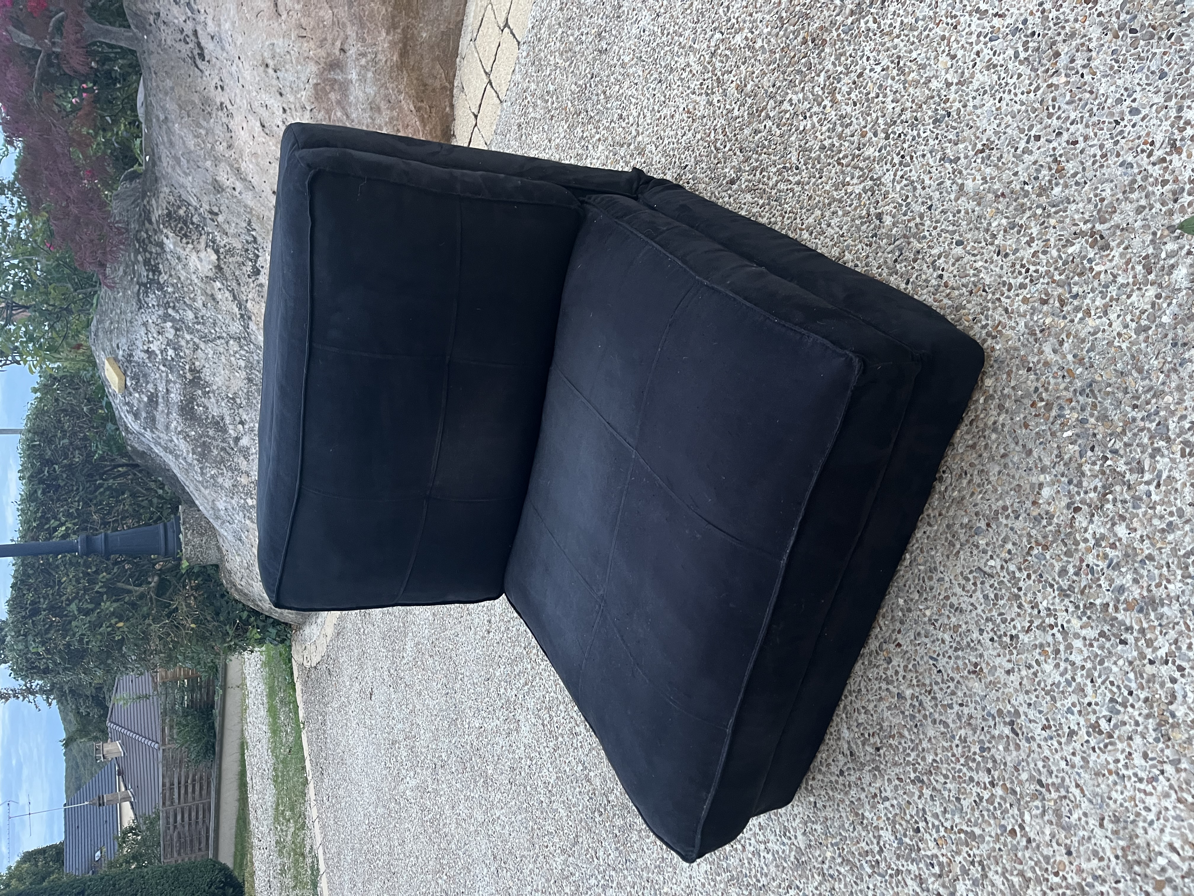 Chauffeuse noir depliable lit 1 une place 50 Saint-Ch�ron (91)