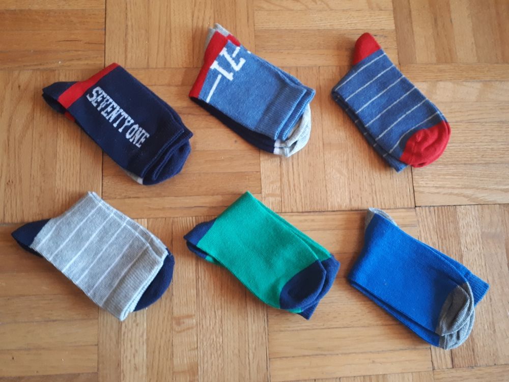 Chaussettes enfants NEUVES SANS ETIQUETTE - 1 euro la paire 1 Villemomble (93)