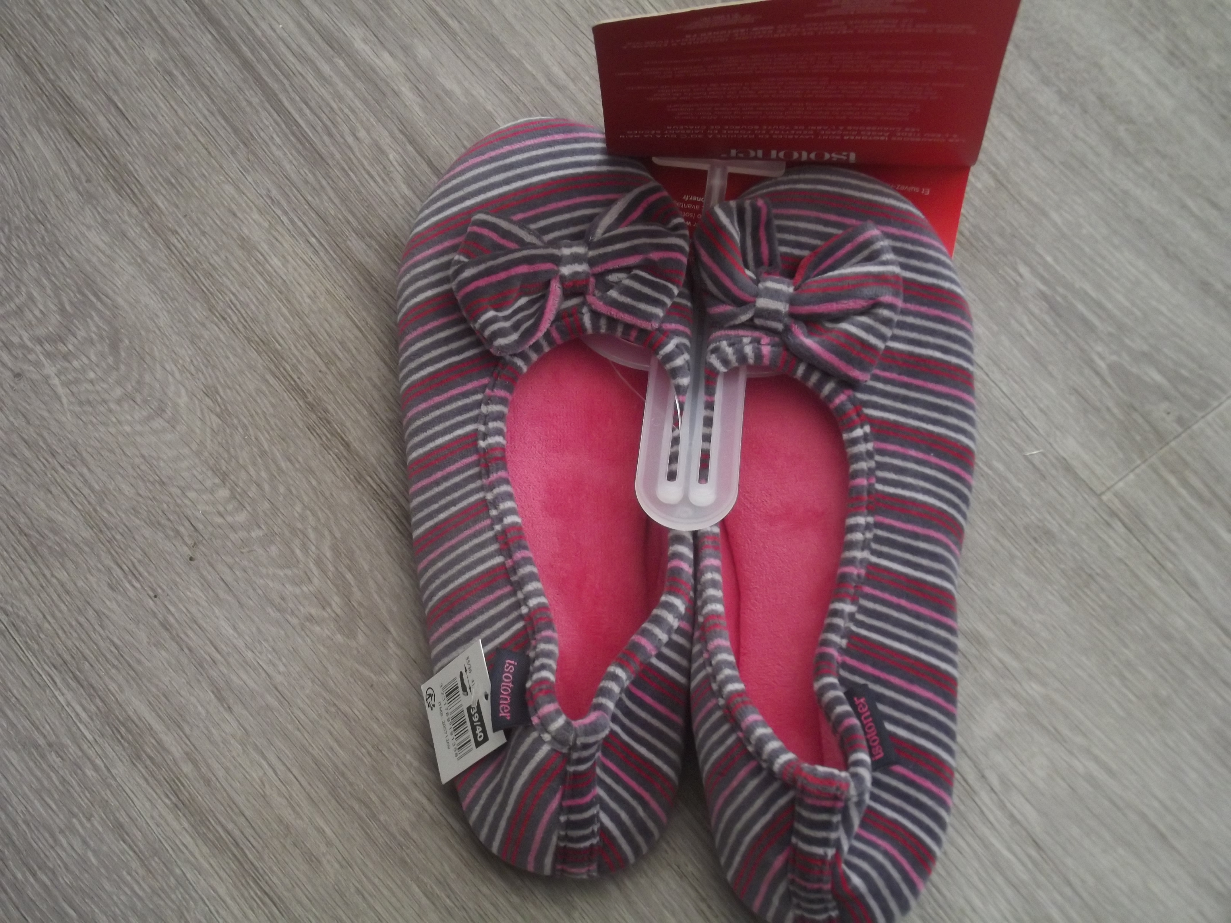 chausson isotoner 15 Leers (59)