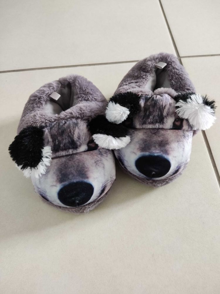 chausson loups enfants taille 30 5 Milly-la-For�t (91)