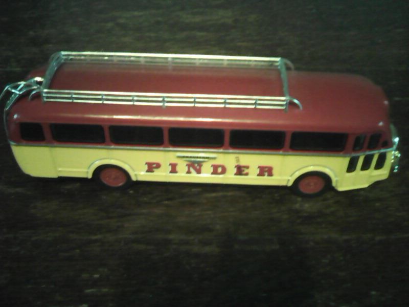 Car Chausson Pinder 1/64 Mod�le r�duit 16 Marmande (47)