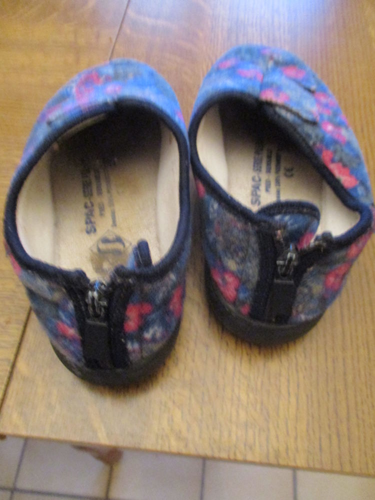 chausson velcro porter tr�s peu 0 M�rignies (59)