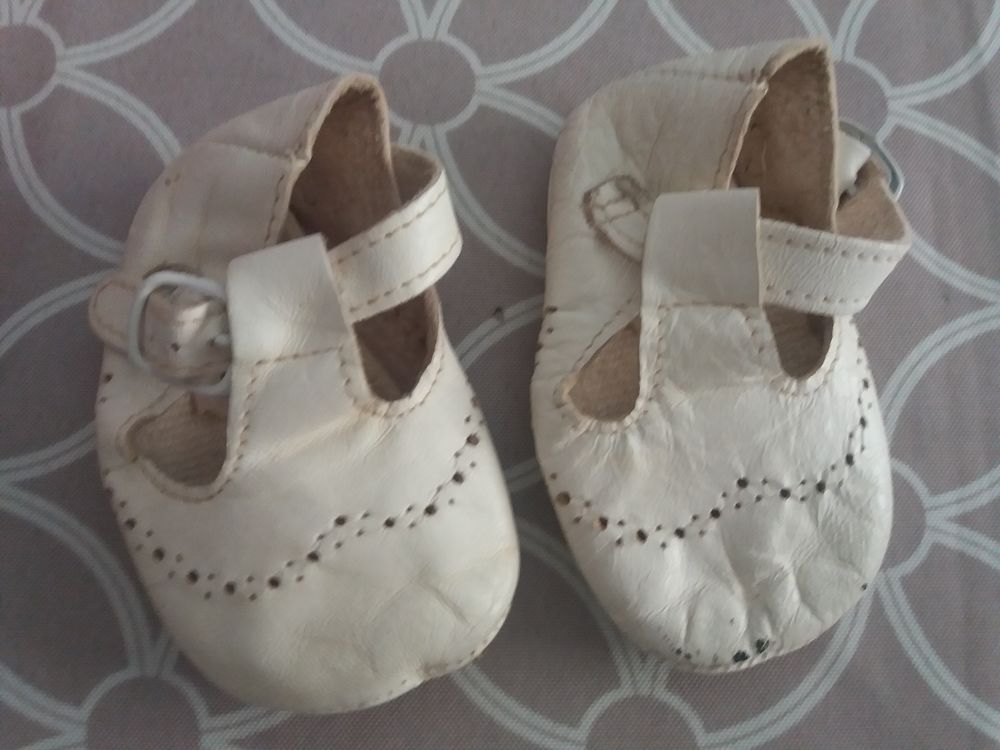 Chaussons b�b� pointure 16 5 Pr�failles (44)