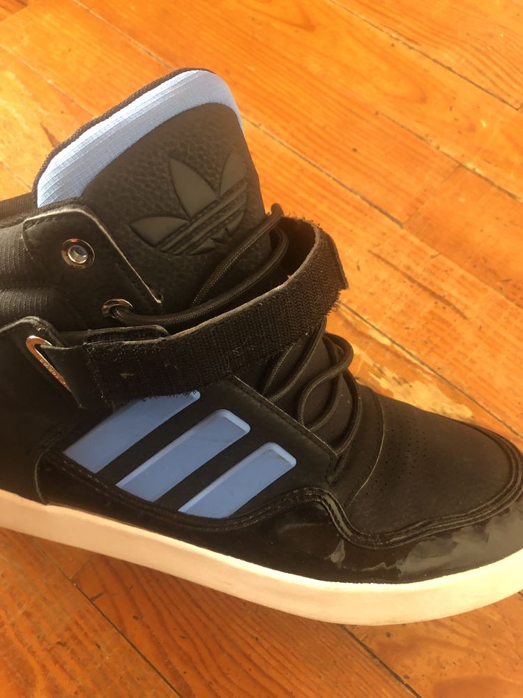 chaussures adidas montante homme فان كليف باتشولي