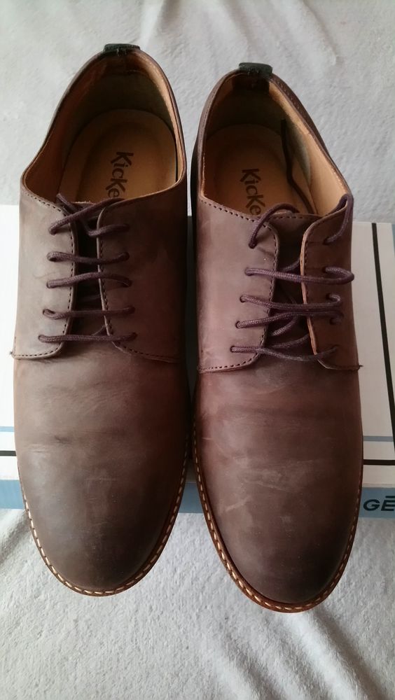 chaussure en cuir  Kikers marron pointure 43
60 Argenteuil (95)